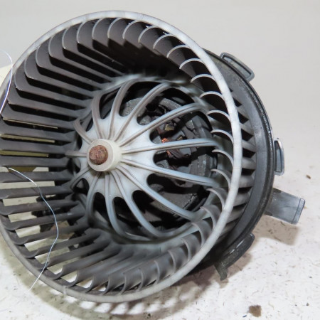Moteur ventilateur chauffage occasion  Audi A4 B8 Avant (8K5) 2.0 tdi (2008-2015)   8K1820021C 