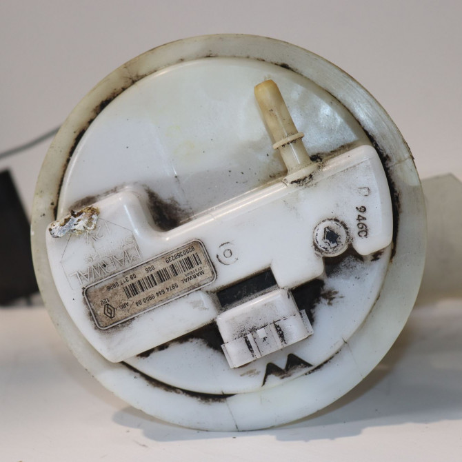 Pompe à carburant immergée occasion  Renault TWINGO II (CN0_) 1.2 16v (cn0k, cn0v) (2007) 3 portes   8200368239  3