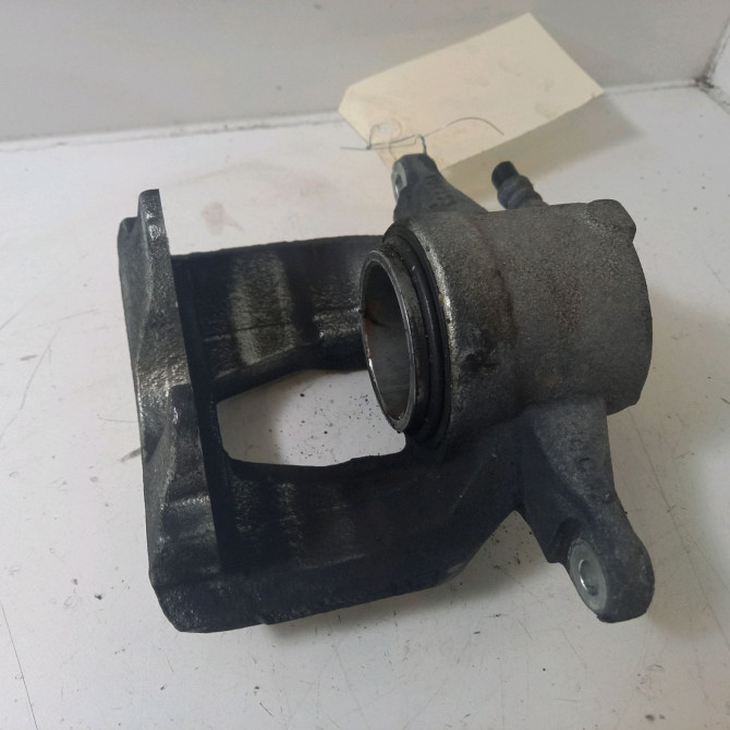 Etrier de frein avant gauche occasion  Fiat DOBLO Cargo (263_) 1.3 d multijet (263wxu1a) (2016)     2