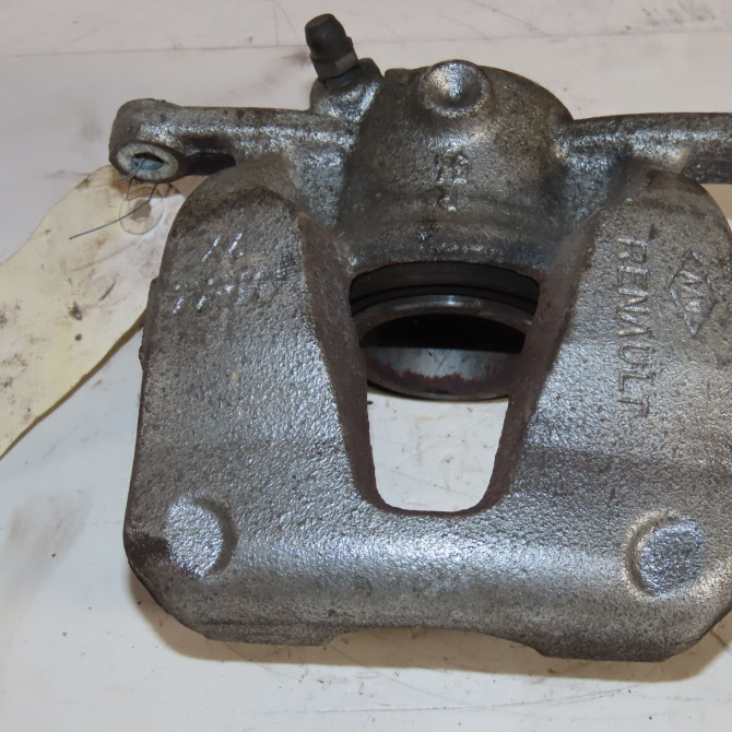 Etrier de frein avant droit occasion  Renault MEGANE IV 3/5 portes (B9A/M/N_) 1.2 tce 130 (b9mr) (2015) 5 portes   410012354R  2