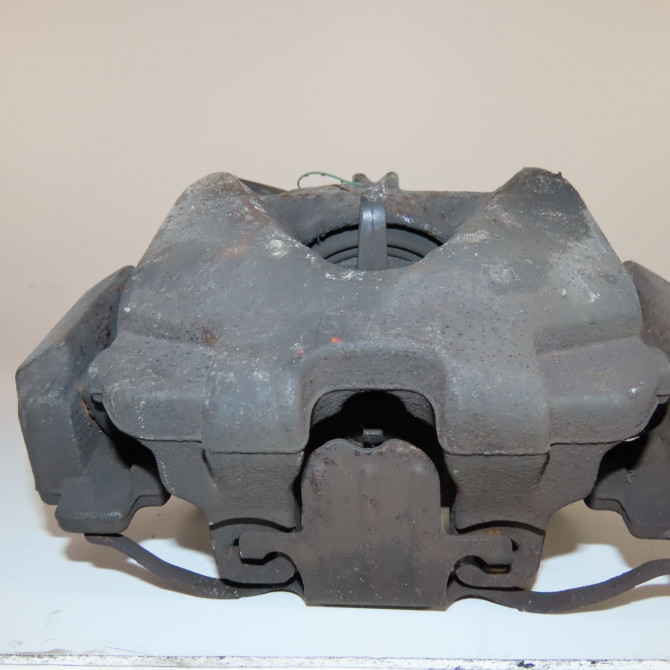 Etrier de frein avant gauche occasion  Bmw 3 Coupé (E92) 320 d xdrive (2008-2010)   34116778145  1