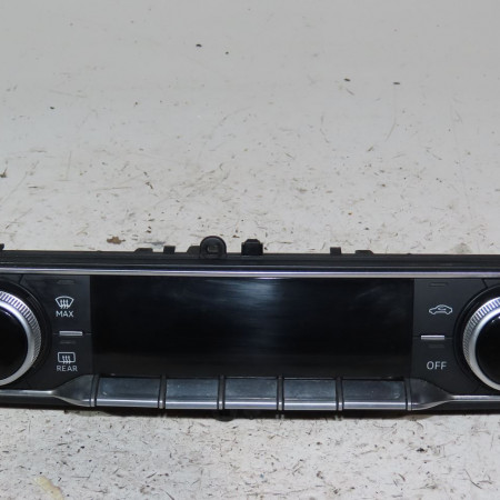 Commande de chauffage occasion  Audi A4 B9 (8W2, 8WC) 2.0 tdi (2015)   8W0820043F 