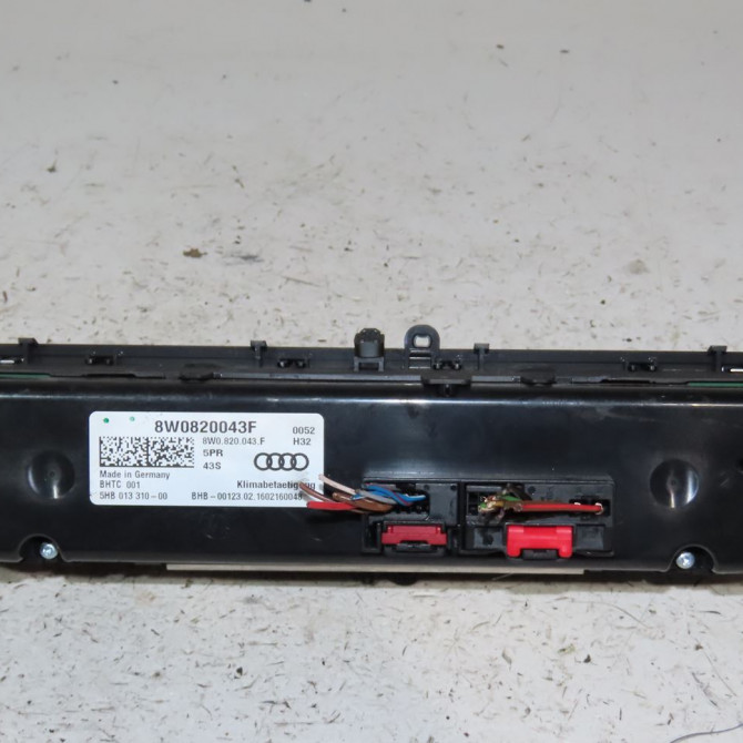 Commande de chauffage occasion  Audi A4 B9 (8W2, 8WC) 2.0 tdi (2015)   8W0820043F  3