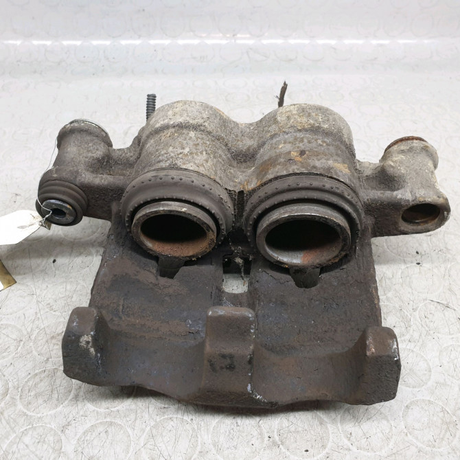 Etrier de frein avant gauche occasion  Citroën JUMPER Camionnette 2.2 hdi 120 (2006)   4401J6  2