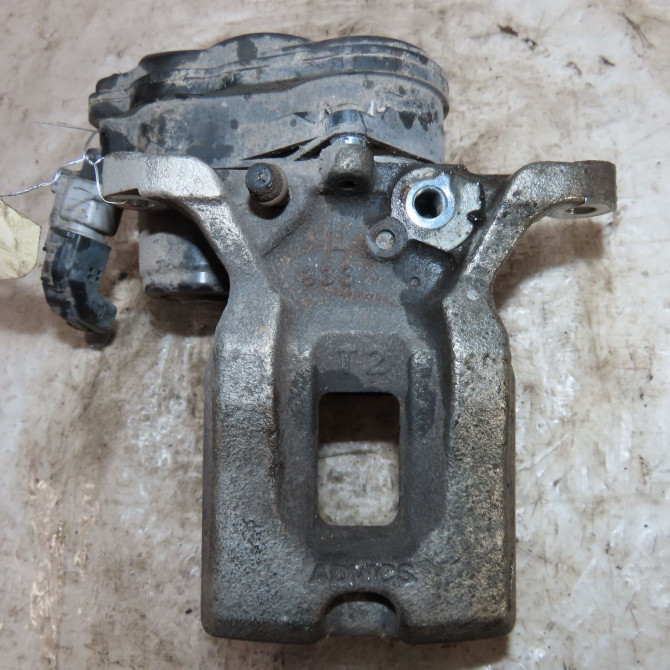 Etrier de frein arrière gauche occasion  Toyota RAV 4 V (_A5_, _H5_) 2.5 hybrid awd (axah54) (2018)   4785042090  1