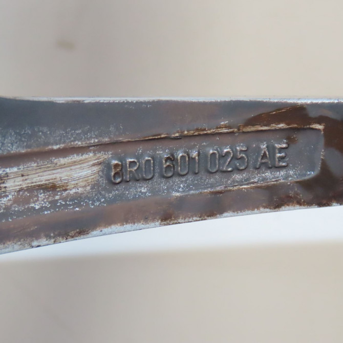 Jante aluminium occasion  Audi Q5 (8RB) 2.0 tdi quattro (2012-2017)   8R0601025AE  2