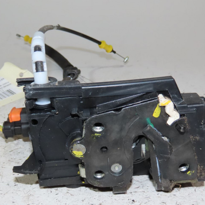 Serrure porte arg occasion  Peugeot 308 II (LB_, LP_, LW_, LH_, L3_) 1.6 hdi (2013-2021)   9826126080  3