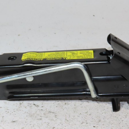 Cric + manivelle occasion  Peugeot 107 (PM_, PN_) 1.0 (2005-2014) 3 portes   672595 