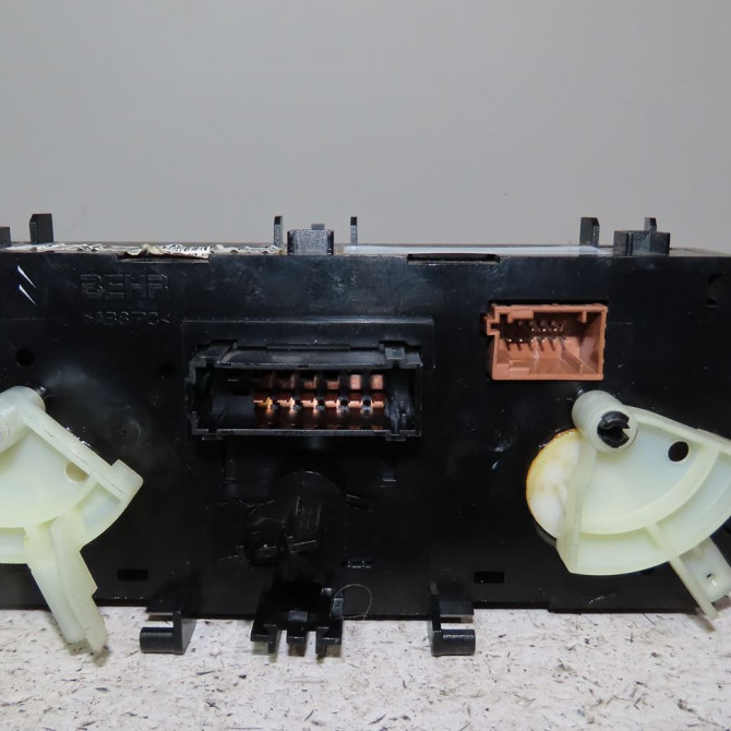 Commande de chauffage occasion  Citroën C3 II (SC_) 1.6 hdi (2009-2016) 5 portes   9675400180  3