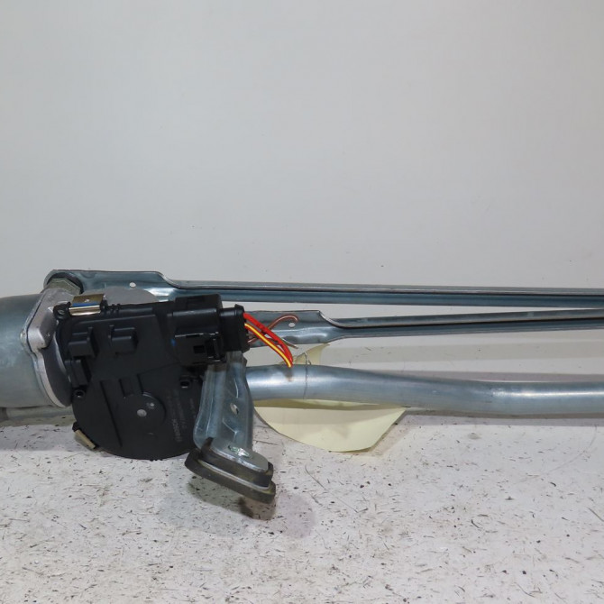 Moteur essuie-glace avant occasion  Bmw 1 (F40) 118 i (2019) 5 portes   61615A36EB0  3