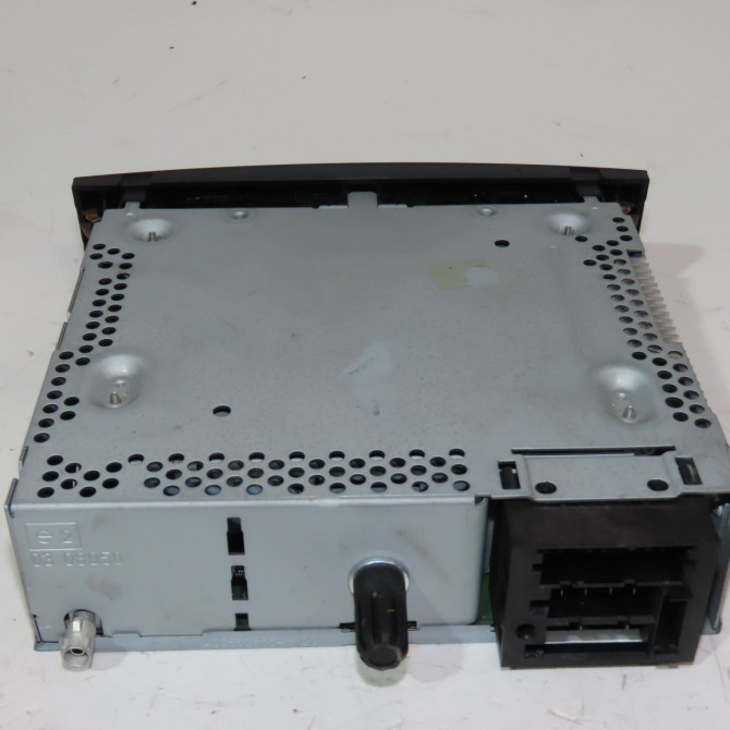 Autoradio occasion  Renault CLIO III (BR0/1, CR0/1) 1.5 dci (br17, cr17) (2005-2012) 5 portes   281150038R  3