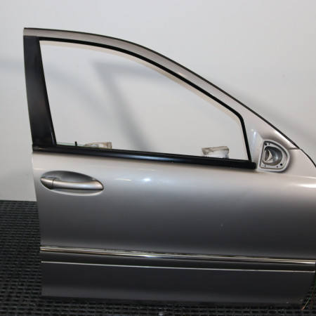 Porte avant droite occasion  Mercedes-benz CLASSE C (W203) C 220 cdi (203.008) (2003-2007)   203720020528 