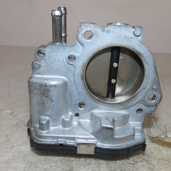 Boitier papillon occasion  Peugeot 108 1.0 vti 72 (2018)   220300Q040  3