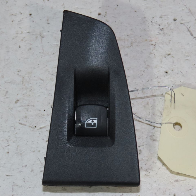 Commande leve-glace porte arrière gauche occasion  Bmw 1 (F40) 118 i (2019) 5 portes   61317950756  1