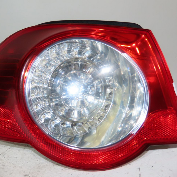 Feu arrière gauche occasion  Volkswagen vw EOS (1F7, 1F8) 2.0 tdi 16v (2008-2015)   1Q0945095H  1