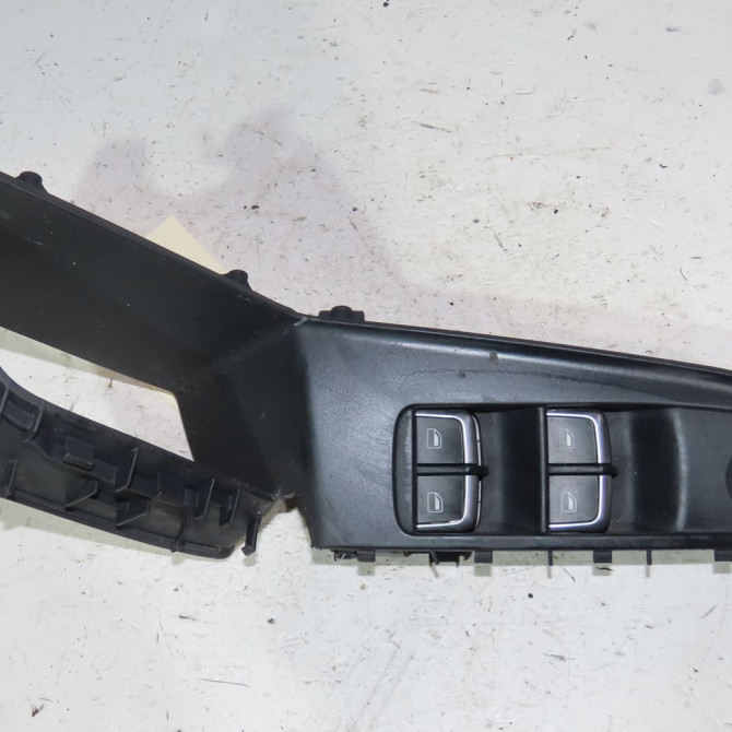 Commande lève-glace porte avant gauche occasion  Audi A5 Décapotable (8F7) 2.0 tdi (2009-2012)   8F0959851BV10  1