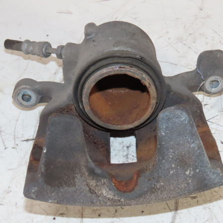 Etrier de frein avant gauche occasion  Bmw 1 (F40) 118 i (2019) 5 portes   34116860266 