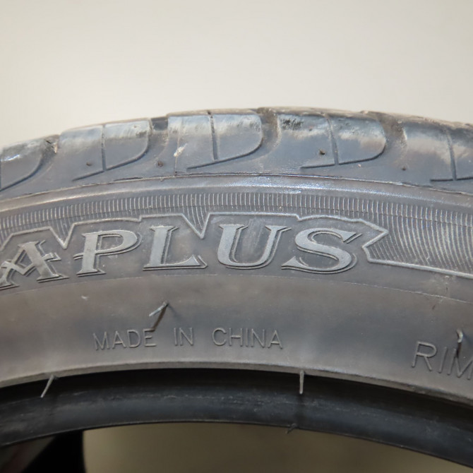Pneus occasion  Opel CORSA D (S07) 1.2 (l08, l68) (2006-2014) 5 portes   215/45R17  2