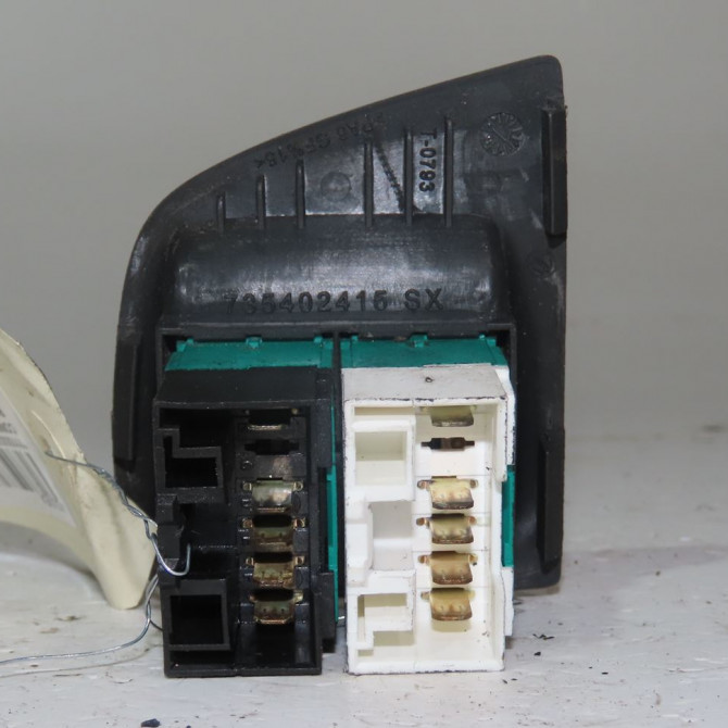 Commande lève-glace porte avant gauche occasion  Fiat DOBLO Monospace (119_, 223_) 1.3 d multijet (2005)   735417033  2