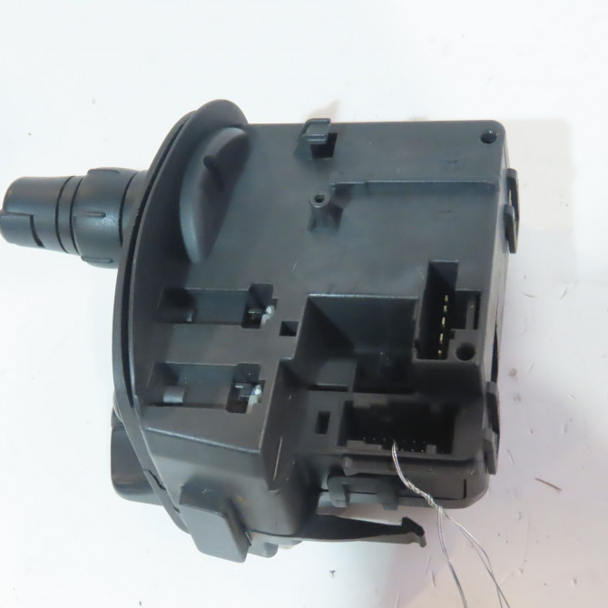 Commande essuie glace occasion  Renault KANGOO Express (FW0/1_) 1.5 dci 85 (fw0k, fw0l, fw0b) (2008)   8201577528  3