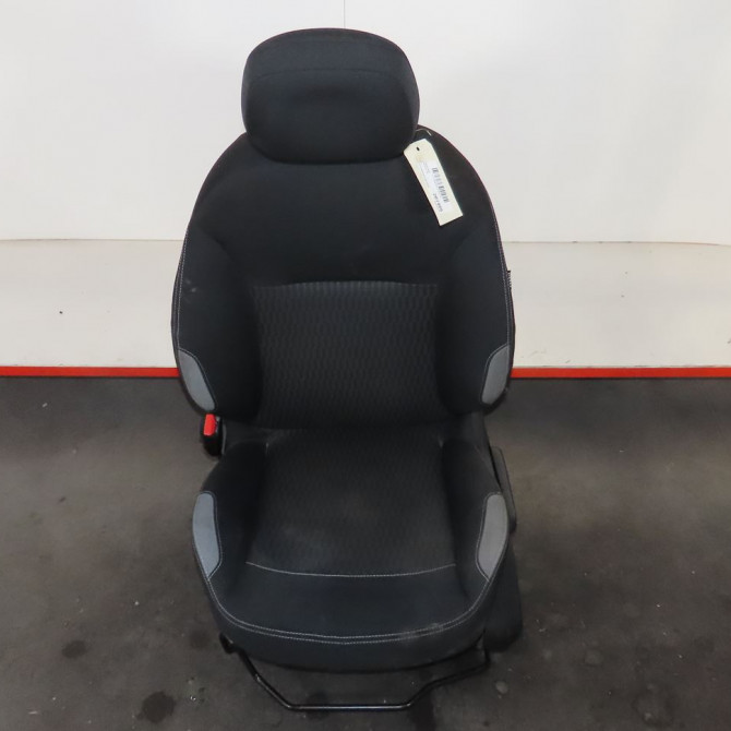 Siège avant gauche occasion  Peugeot 208 I (CA_, CC_) 1.6 hdi / bluehdi 75 (2013) 5 portes   16139551VH  2