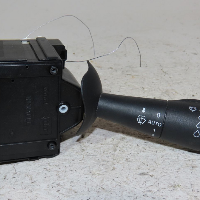 Commande essuie glace occasion  Renault CAPTUR I (J5_, H5_) 1.3 tce 150 (j5nk, j5js) (2018)   255676085R  1