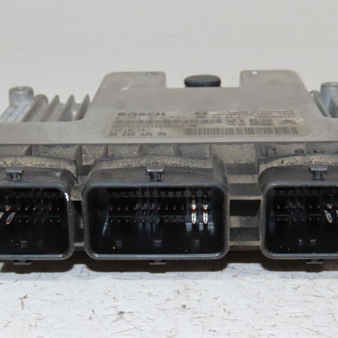 Calculateur moteur occasion  Citroën C3 II (SC_) 1.4 hdi 70 (sc8hzc, sc8hr0, sc8hp4) (2009) 5 portes   9664843480  4