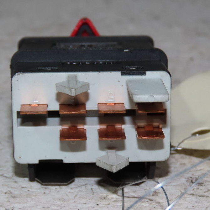 Bouton de warning occasion  Volkswagen vw POLO (6N2) 1.9 sdi (1999-2001) 5 portes   6N0953235B302  2