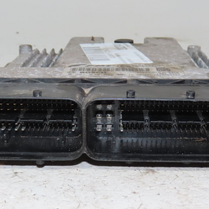 Calculateur moteur occasion  Iveco DAILY VI Camionnette 35s15, 35c15, 40c15, 45c15, 50c15, 65c15, 70c15 (2014-2016)   5801593502  4