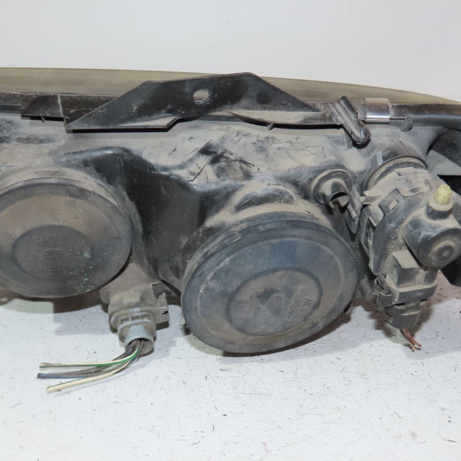 Phare droit occasion  Renault LAGUNA I (B56_, 556_) 1.6 16v (b568, b561) (1997-2001)   7701047881  2