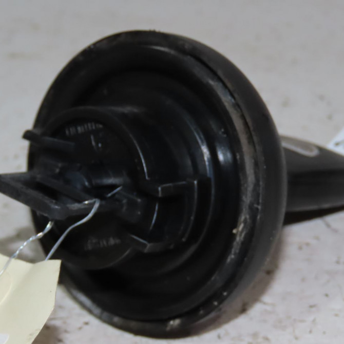 Bouchon reservoir a carburant occasion  Dacia SANDERO II 1.0 sce 75 (b8jc, b8jd) (2016)   7700811624  2