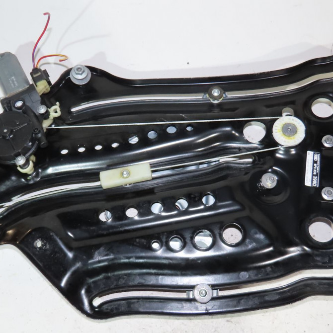 Mécanisme+moteur lève glace aile ard occasion  Audi A5 Décapotable (8F7) 2.0 tdi (2009-2012)   8F0839398D  1