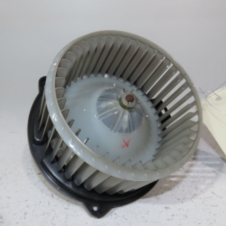 Moteur ventilateur chauffage occasion  Toyota COROLLA (_E12_) 2.0 d-4d (cde120r_, cde120l_) (2002-2006)   8710302080 