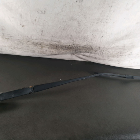 Bras essuie-glace avant droit occasion  Renault FLUENCE (L3_) 1.5 dci (l30b) (2010)   288811094R 