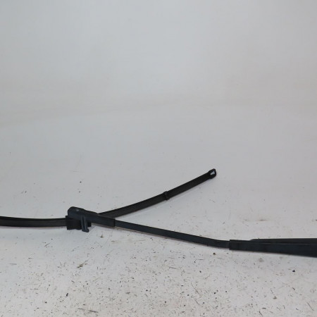 Bras essuie-glace avant droit occasion  Renault MODUS / GRAND MODUS (F/JP0_) 1.5 dci (fp0f, jp0f) (2004) 5 portes   8200360824 