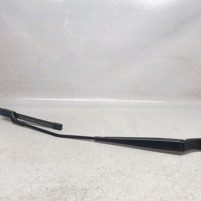 Bras essuie-glace avant droit occasion  Ford KA+ III (UK, FK) 1.2 ti-vct (2016)   2413883  1