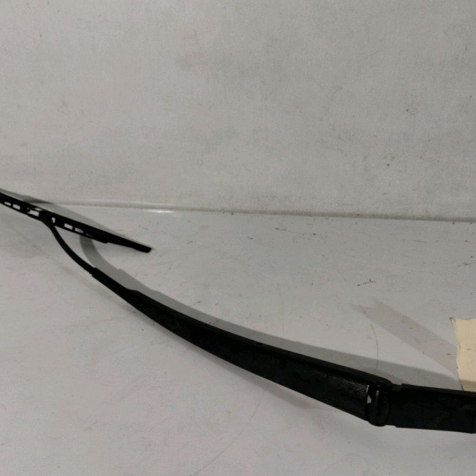 Bras essuie-glace avant droit occasion  Toyota YARIS (_P9_) 1.33 vvt-i (nsp90_) (2008-2011)   852110D070  1