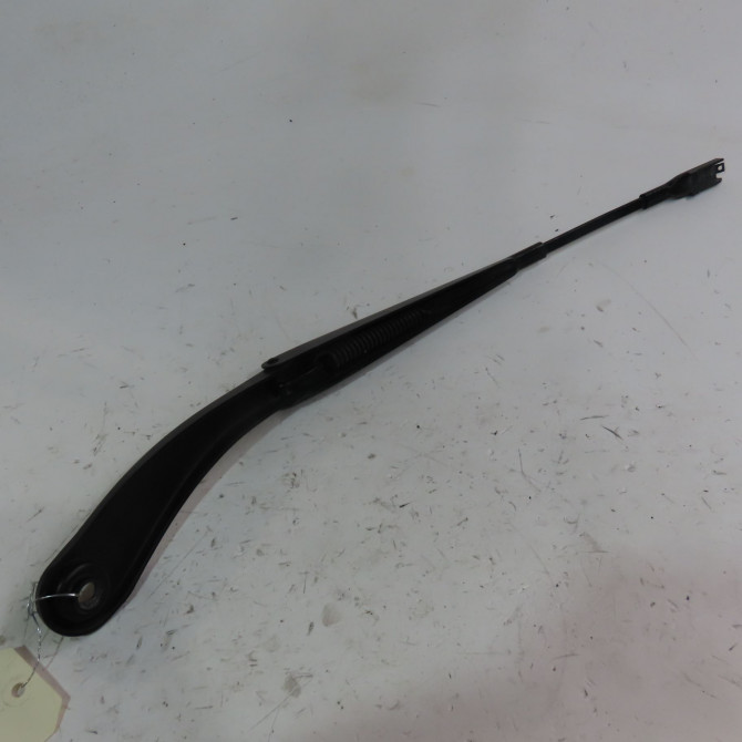 Bras essuie-glace avant gauche occasion  Mercedes-benz CLASSE B Sports Tourer (W246, W242) B 180 cdi (246.200) (2011-2014)   2468200144  3