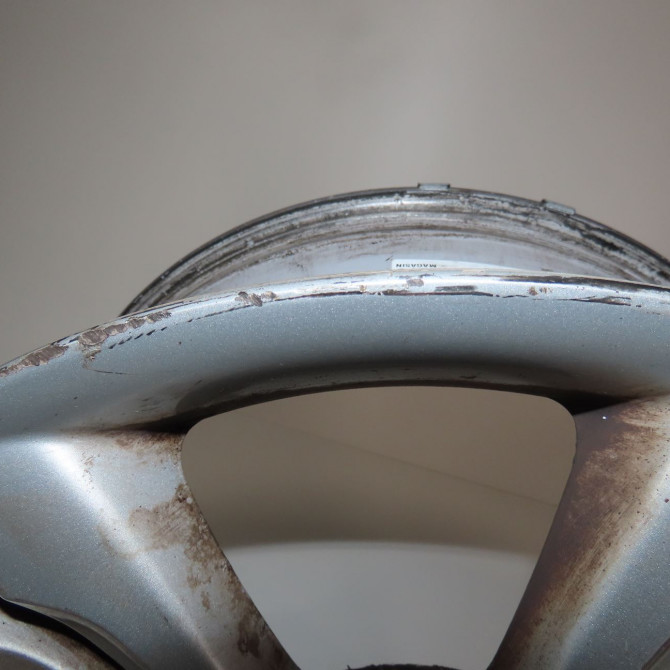 Jante aluminium occasion  Hyundai Ix35 (LM, EL, ELH) 1.7 crdi (2010) 5 portes   529102S200  5