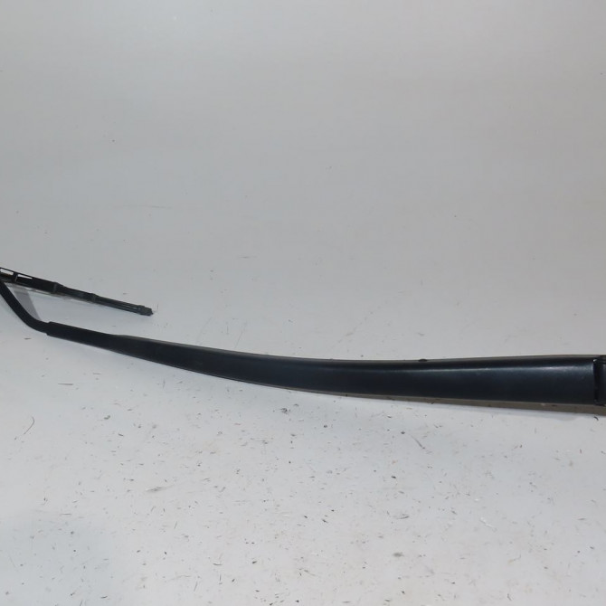 Bras essuie-glace avant droit occasion  Toyota RAV 4 IV (_A4_) 2.0 d (wwa42_) (2015-2018)   8521142150  1