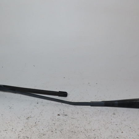 Bras essuie-glace avant droit occasion  Audi A4 B9 (8W2, 8WC) 2.0 tdi (2015)   8W1955408   