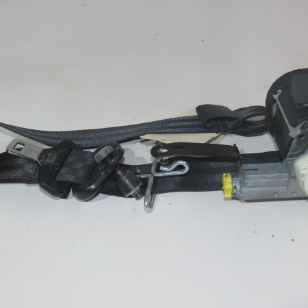 Ceinture avant droite occasion  Ford FIESTA VI (CB1, CCN) 1.6 tdci (2008-2012)   1813028 