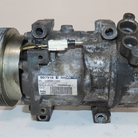 Compresseur air conditionne occasion  Dacia SANDERO 1.4 mpi lpg (2009)   8200866440 