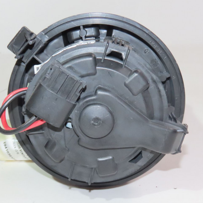 Moteur ventilateur chauffage occasion  Citroën C3 III (SX) 1.5 bluehdi 100 (sxyhyp, sxyhtu) (2018)   1608182080  2