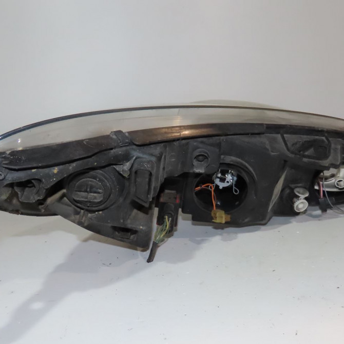 Phare gauche occasion  Peugeot 407 (6D_) 2.0 hdi 135 (6drhrh, 6drhre, 6drhrg, 6drhrj) (2004-2010) 4 portes   620890  3