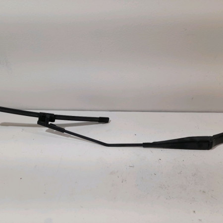 Bras essuie-glace avant gauche occasion  Alfa romeo 147 (937_) 1.9 jtdm 16v (937.axn1b, 937.bxn1b) (2004-2010)   156088638 