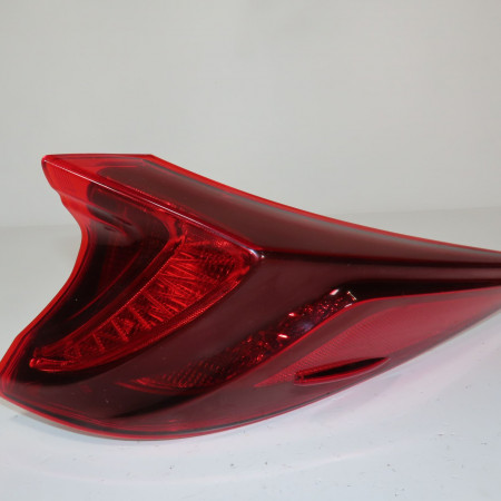 Feu arrière droit occasion  Toyota PRIUS PHV (_W52_) 1.8 plug-in hybrid (zvw52) (2016)   8155047330 