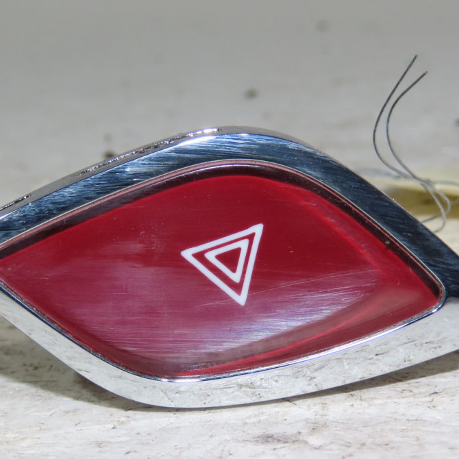 Bouton de warning occasion  Citroën C3 II (SC_) 1.6 bluehdi 75 (2015)   6490CY  1