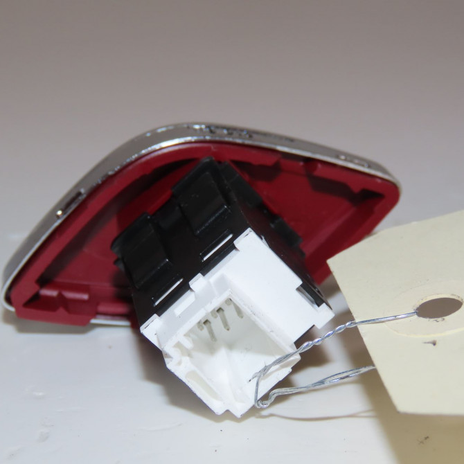 Bouton de warning occasion  Citroën DS3 (SA_) 1.6 hdi 90 (2009-2015) 3 portes   6490CY  3