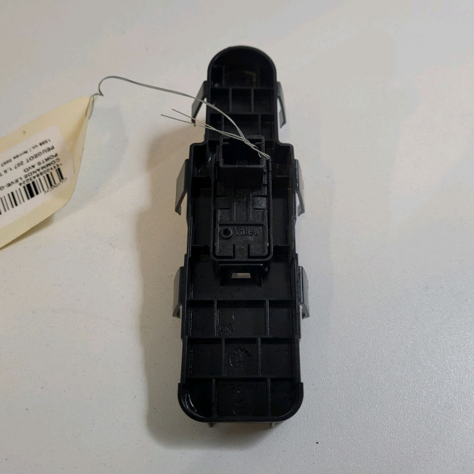 Commande lève-glace porte avant droite occasion  Peugeot 207 CC (WD_) 1.6 16v (2007-2013)   6554QL  2
